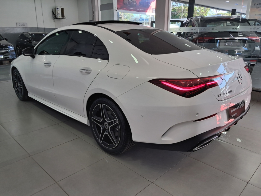 mercedes-benz cla 200 1.3 mhev progressive 7g-dct hibrido 4p automatico 2025