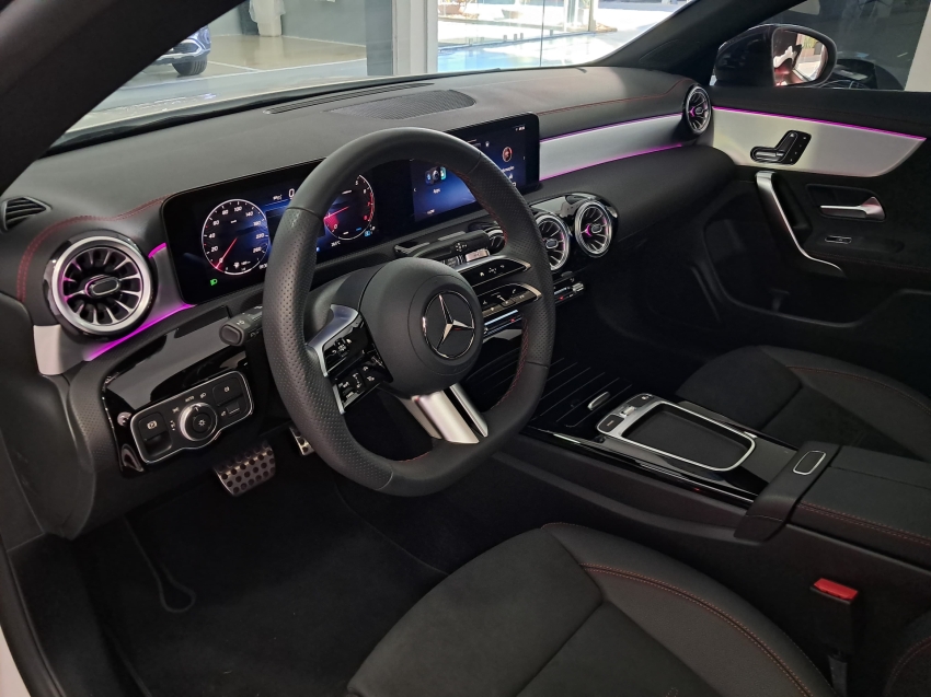 mercedes-benz cla 200 1.3 mhev progressive 7g-dct hibrido 4p automatico 2025