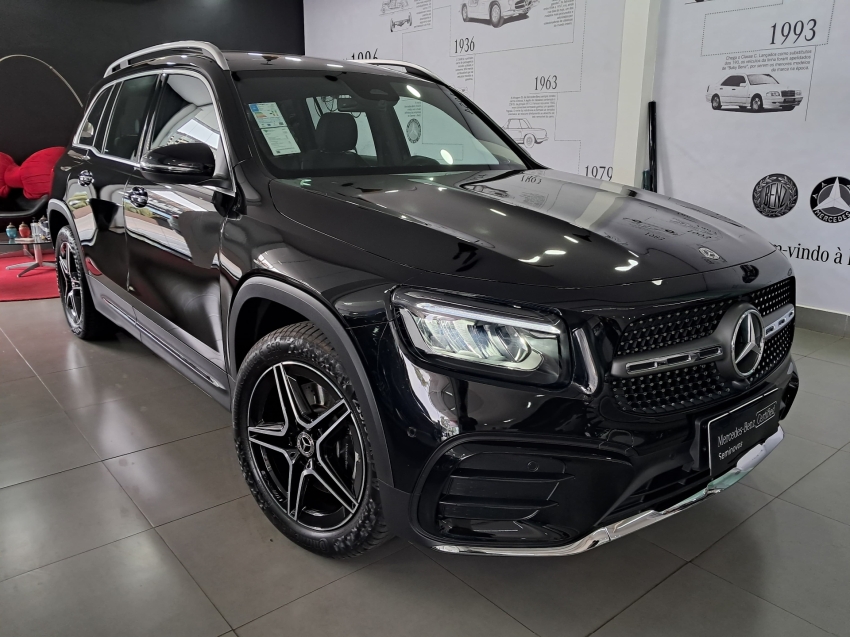 mercedes-benz glb 220 2.0 mhev amg line 4matic 8g-dct hibrido 4p automatico 2025