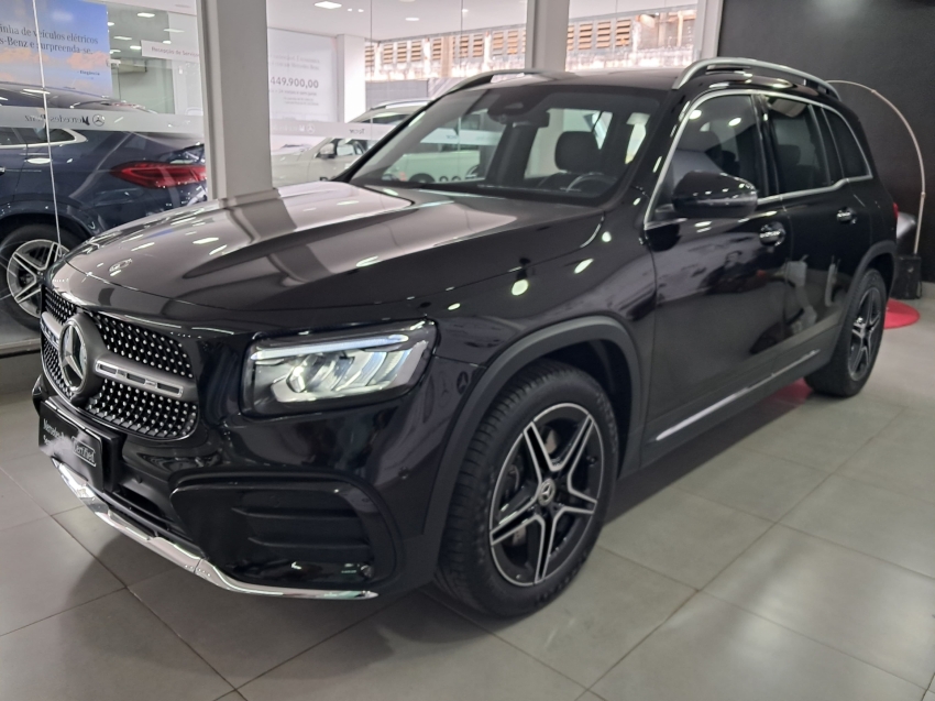 mercedes-benz glb 220 2.0 mhev amg line 4matic 8g-dct hibrido 4p automatico 2025