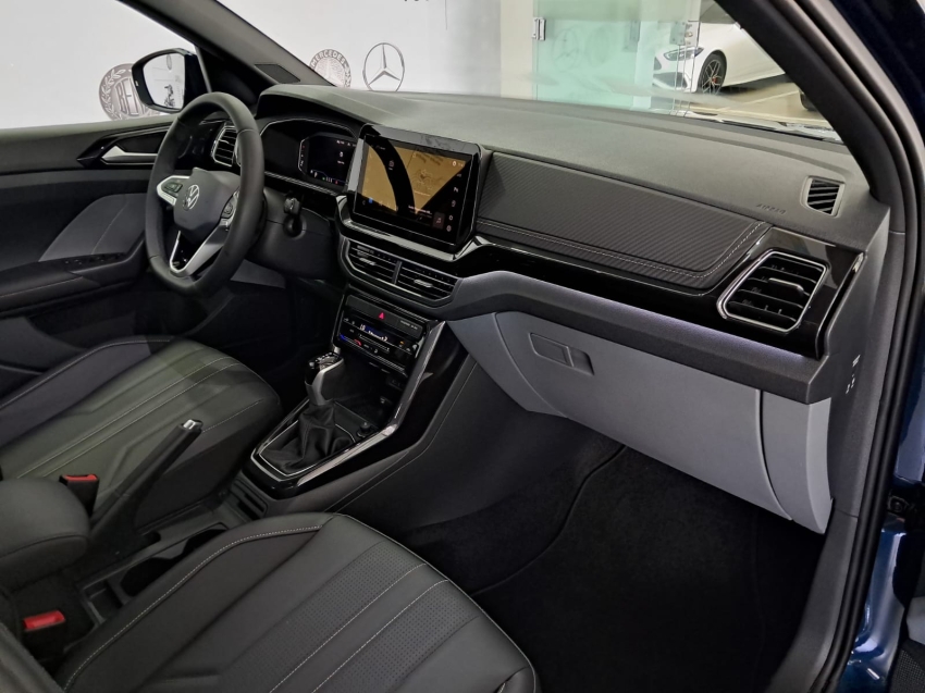 volkswagen t-cross 1.0 200 tsi total flex comfortline automatico 4p 2025