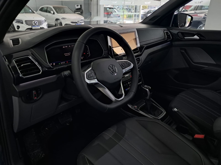volkswagen t-cross 1.0 200 tsi total flex comfortline automatico 4p 2025