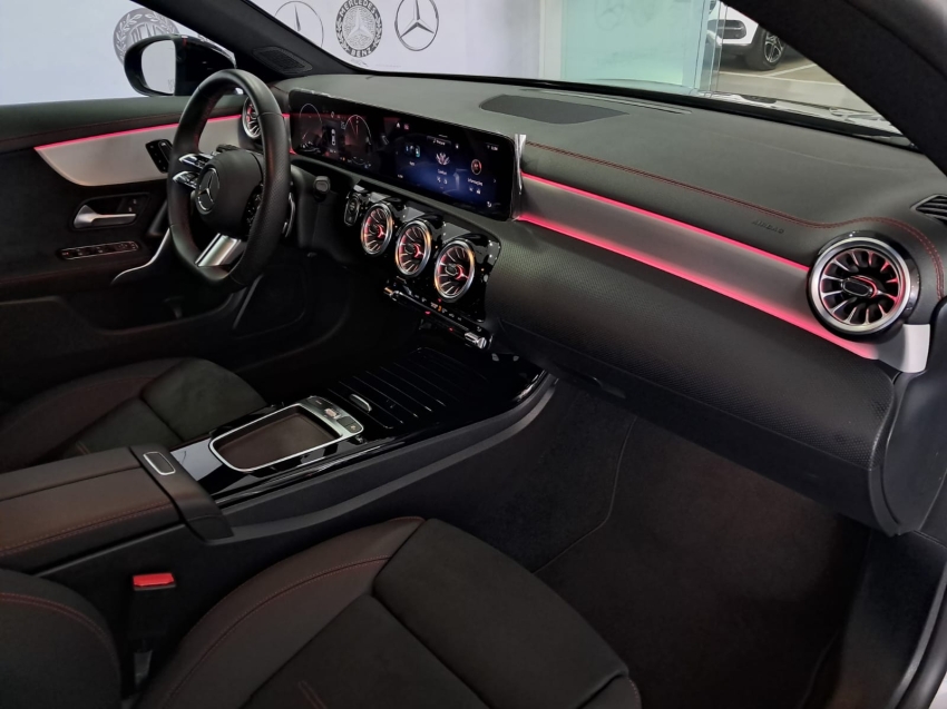 mercedes-benz cla 200 1.3 mhev 7g-dct hibrido 4p automatico 2025
