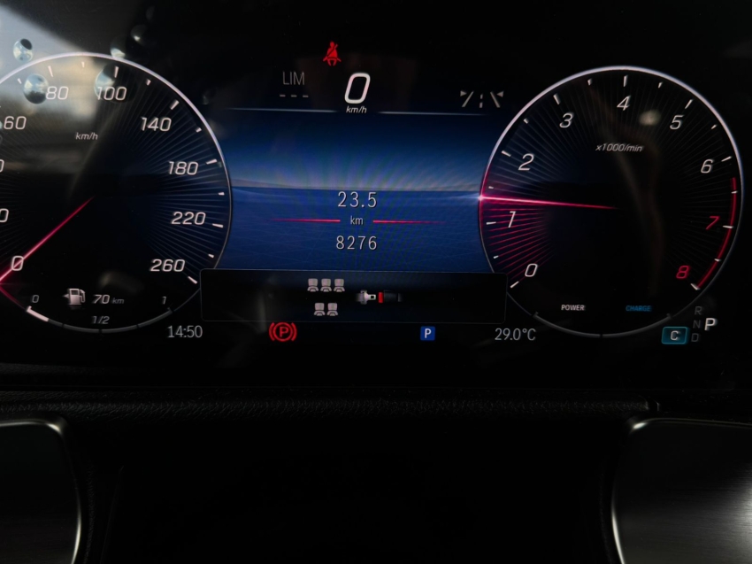 mercedes-benz glb 220 2.0 mhev amg line 4matic 8g-dct hibrido 4p automatico 2025