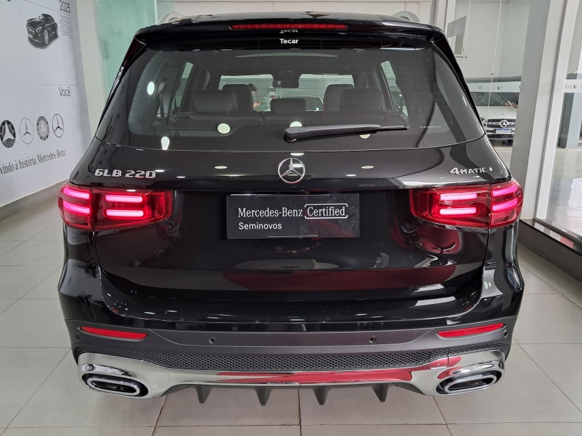 mercedes-benz glb 220 2.0 mhev amg line 4matic 8g-dct hibrido 4p automatico 2025