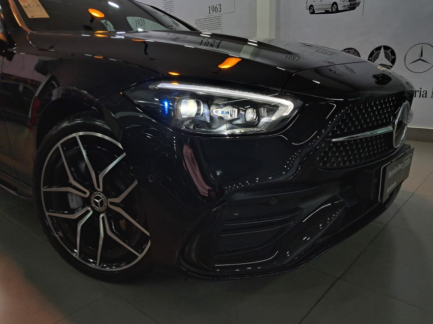 mercedes-benz c 300 2.0 eq boost hibrido amg line 9g-tronic 4p automatico 2024