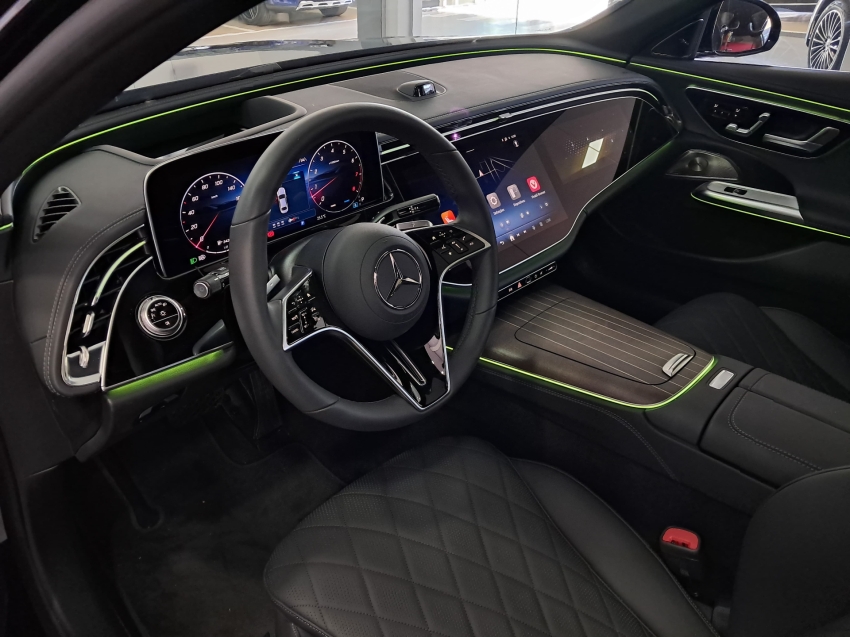 mercedes-benz e 300 2.0 mhev exclusive 9g-tronic hibrido 4p automatico 2025