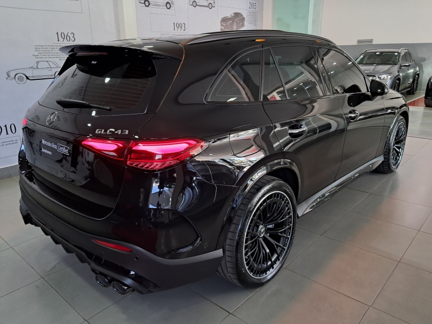 mercedes-benz glc 43 amg 2.0 mhev 4matic speedshift hibrido 4p automatico 2024