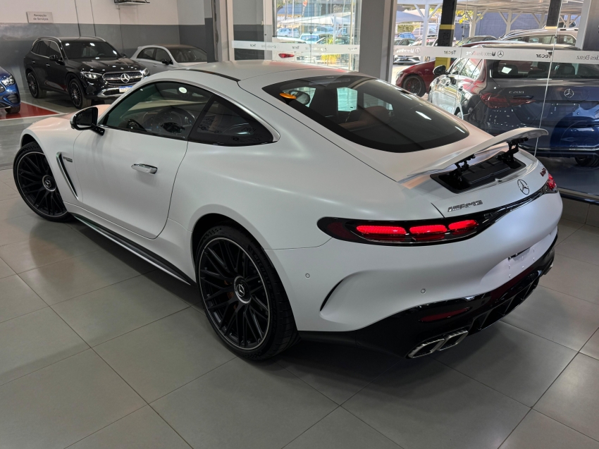 mercedes-benz amg gt 63 4.0 v8 turbo phev s e performance coupe 2p 4matic+ speedshift hibrido automatico 2025