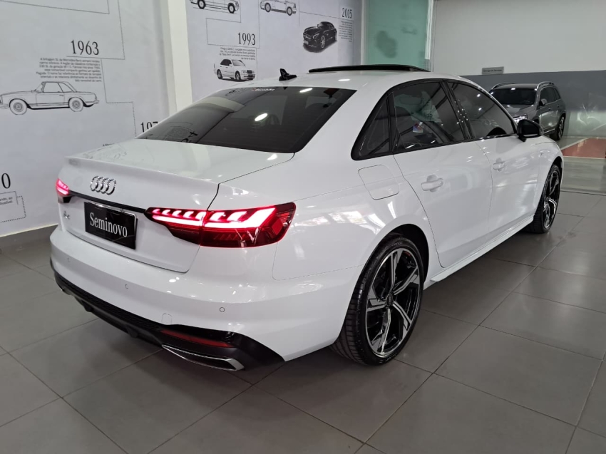 audi a4 2.0 tfsi mhev s line quattro tronic hibrido 4p automatico 2024