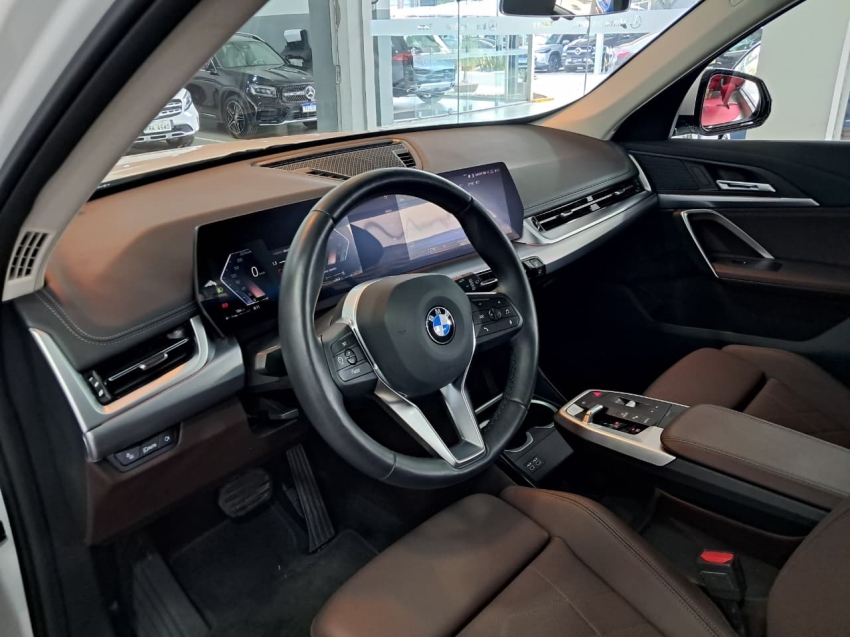 bmw x1 2.0 16v turbo gasolina sdrive20i x-line steptronic 4p automatico 2023