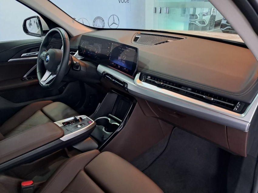bmw x1 2.0 16v turbo gasolina sdrive20i x-line steptronic 4p automatico 2023