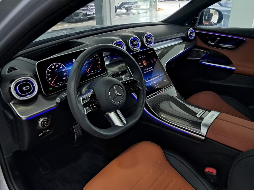 mercedes-benz c 300 2.0 eq boost hibrido amg line 9g-tronic 4p automatico 2025