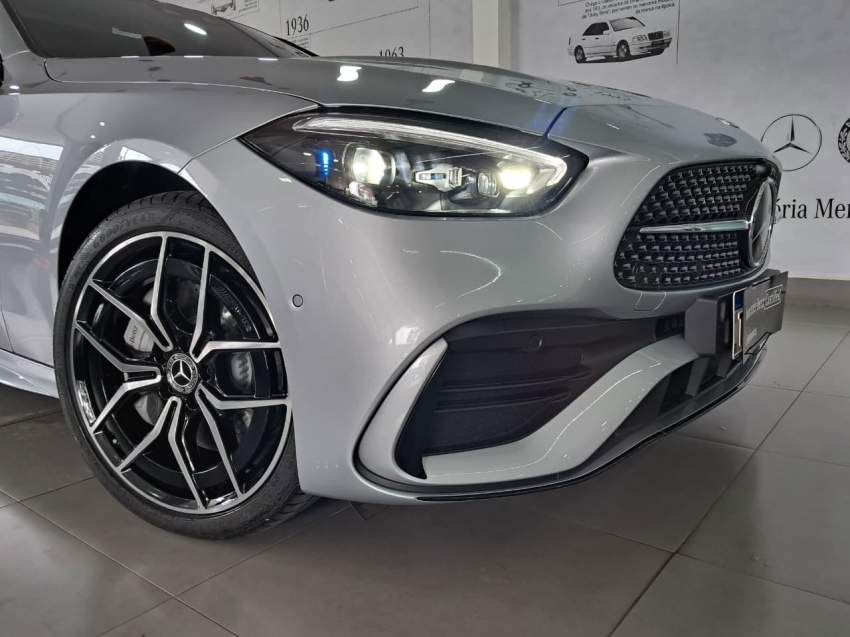 mercedes-benz c 300 2.0 eq boost hibrido amg line 9g-tronic 4p automatico 2025