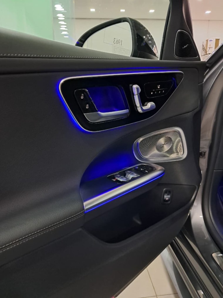 mercedes-benz c 300 2.0 eq boost hibrido amg line 9g-tronic 4p automatico 2025