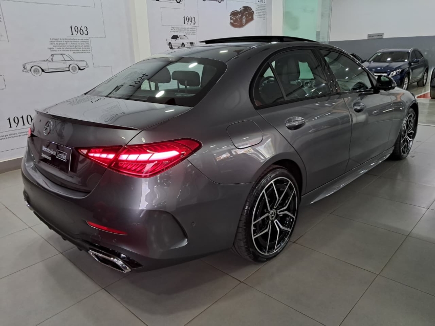 mercedes-benz c 300 2.0 eq boost hibrido amg line 9g-tronic 4p automatico 2025