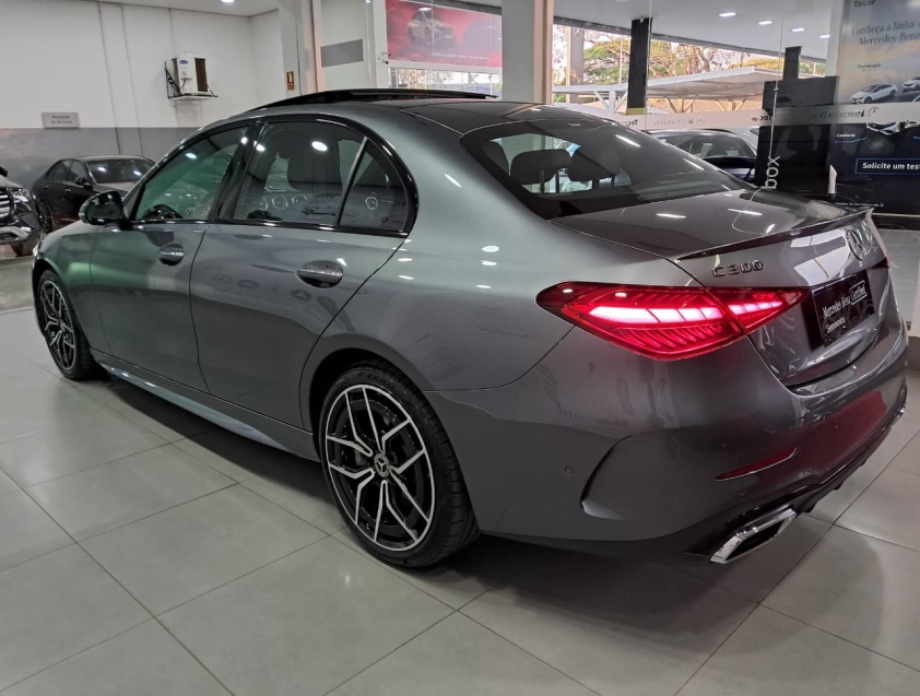 mercedes-benz c 300 2.0 eq boost hibrido amg line 9g-tronic 4p automatico 2025