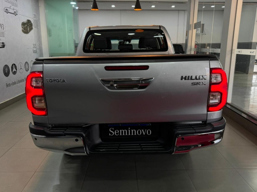 toyota hilux 2.8 d-4d turbo diesel cd srx 4x4 automatico 4p 20215