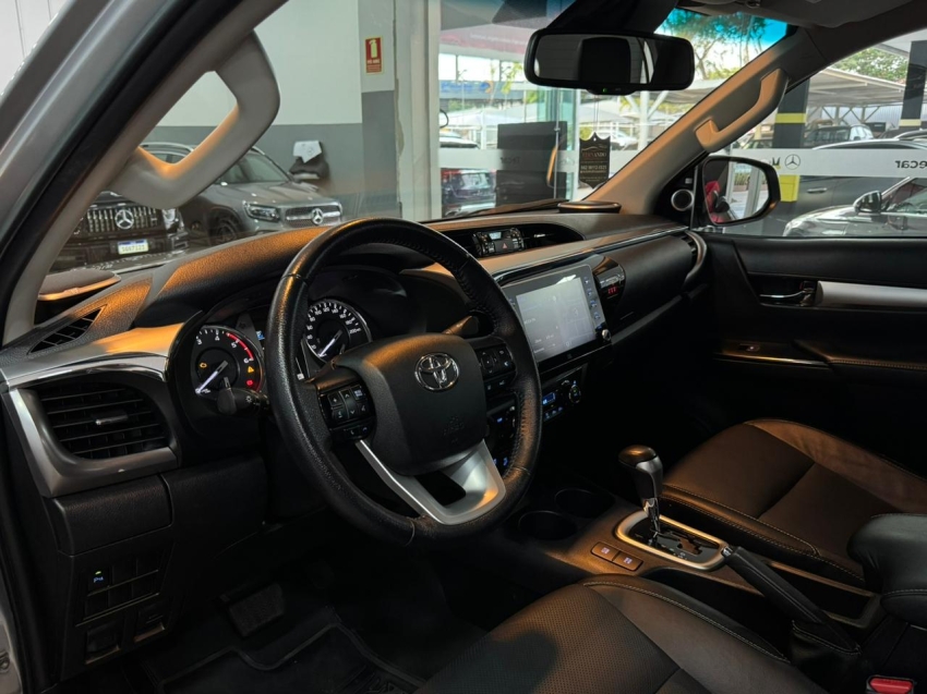 toyota hilux 2.8 d-4d turbo diesel cd srx 4x4 automatico 4p 20217