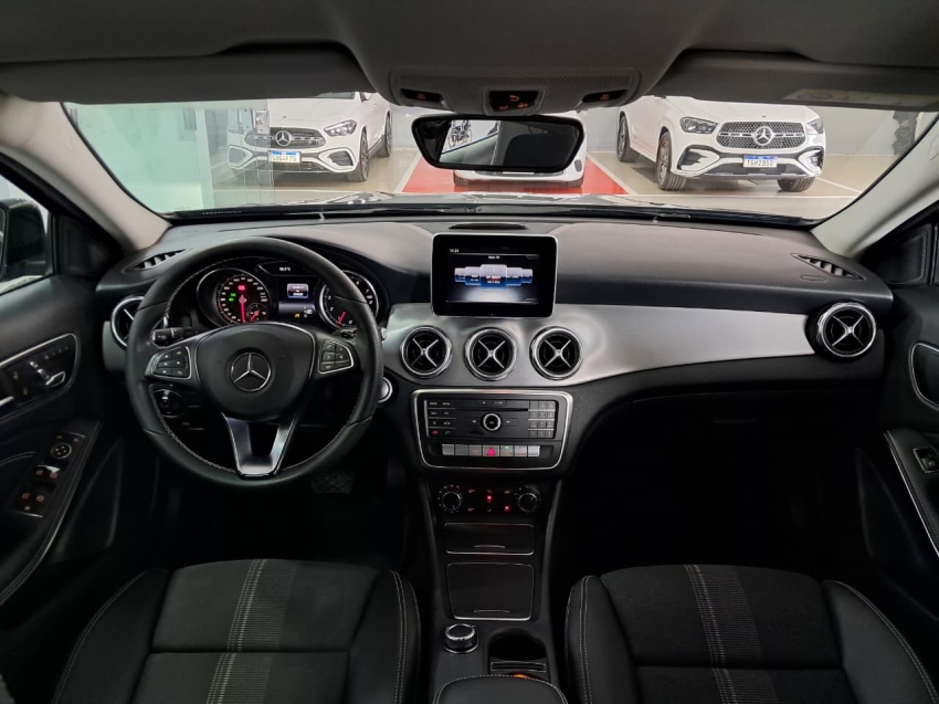 mercedes-benz gla 200 1.6 cgi flex advance 7g-dct 4p automatico 20187
