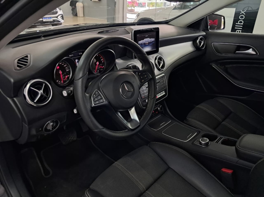 mercedes-benz gla 200 1.6 cgi flex advance 7g-dct 4p automatico 20186