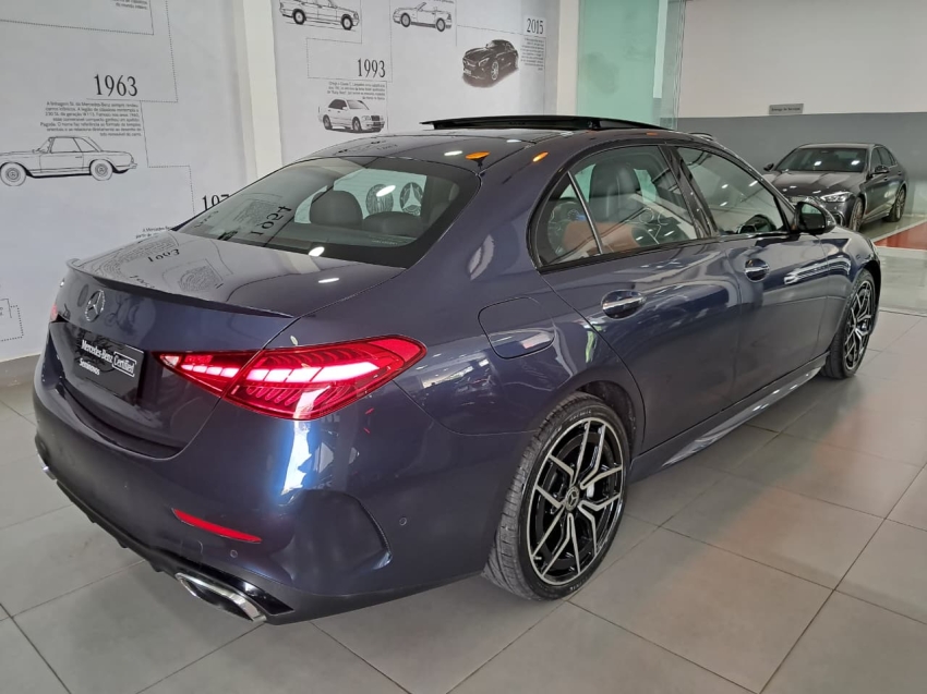 mercedes-benz c 300 2.0 eq boost hibrido amg line 9g-tronic 4p automatico 20236