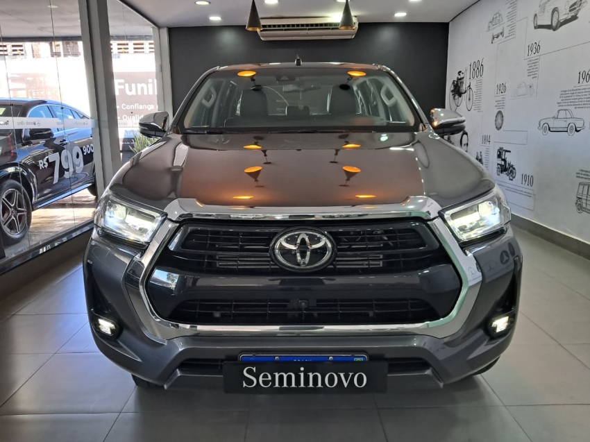 toyota hilux 2.8 d-4d turbo diesel cd srx 4x4 automatico 4p 20232