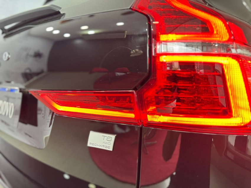 volvo xc60 t8 plus14