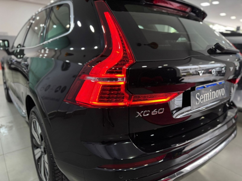 volvo xc60 t8 plus4