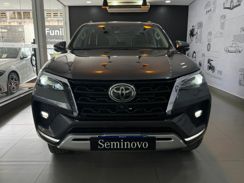 toyota hilux sw4 2.8 d-4d turbo diesel srx 7l 4x4 automatico 4p 20222