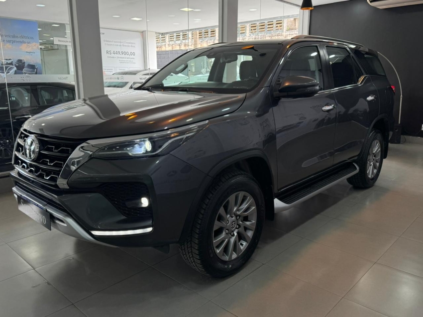 toyota hilux sw4 2.8 d-4d turbo diesel srx 7l 4x4 automatico 4p 20223