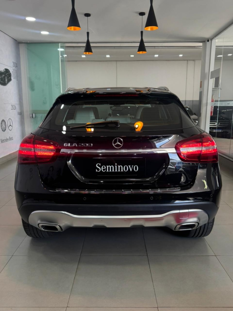 mercedes-benz gla 200 1.6 cgi flex advance 7g-dct 4p automatico 20185