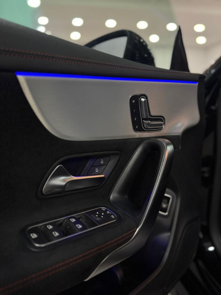 mercedes-benz cla 200 1.3 mhev amg line 7g-dct hibrido 4p automatico 202413