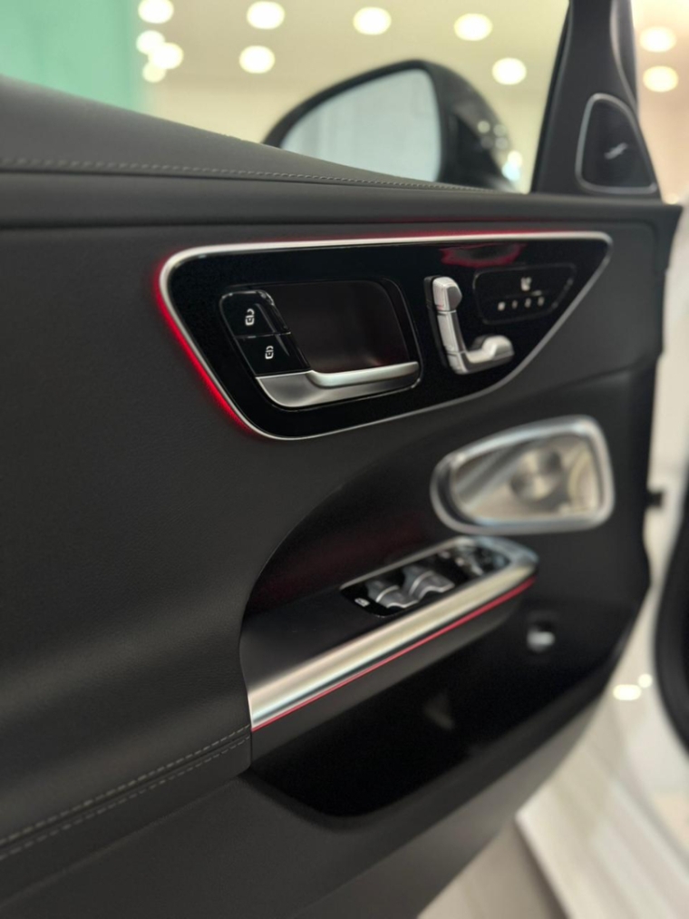 mercedes-benz c 300 2.0 eq boost hibrido amg line 9g-tronic 4p automatico 202513