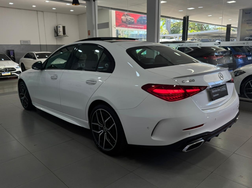 mercedes-benz c 300 2.0 eq boost hibrido amg line 9g-tronic 4p automatico 20254