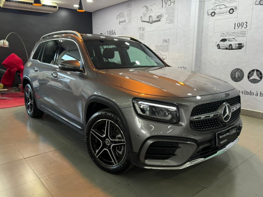 mercedes-benz glb 220 2.0 mhev amg line 4matic 8g-dct hibrido 4p automatico 2025