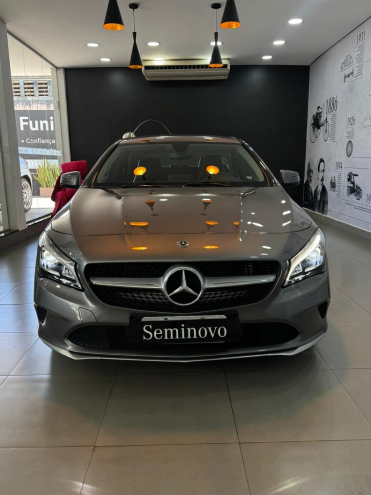 mercedes-benz cla 180 1.6 cgi gasolina 7g-dct 4p automatico 20182
