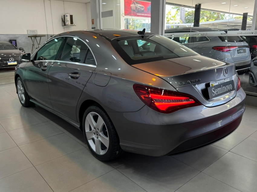 mercedes-benz cla 180 1.6 cgi gasolina 7g-dct 4p automatico 20184