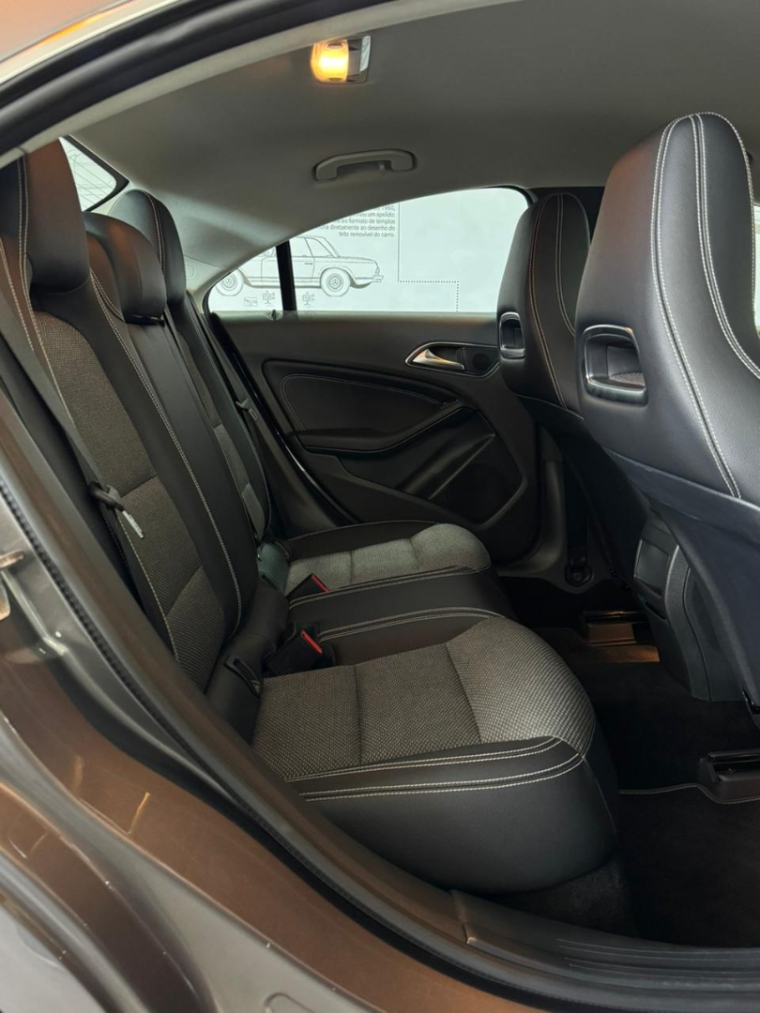 mercedes-benz cla 180 1.6 cgi gasolina 7g-dct 4p automatico 201812