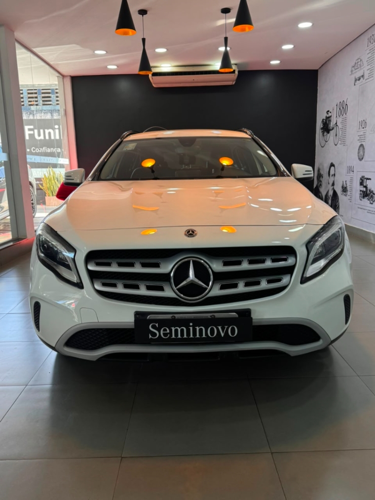 mercedes-benz gla 200 1.6 cgi flex style 7g-dct 4p automatico 20195