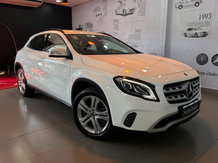 mercedes-benz gla 200 1.6 cgi flex style 7g-dct 4p automatico 2019