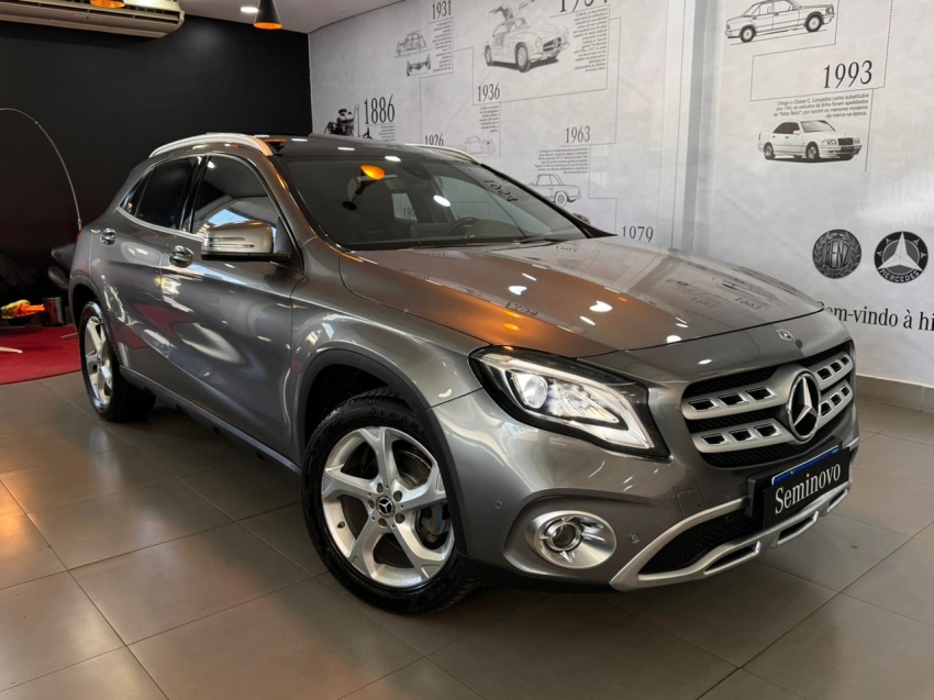 mercedes-benz gla 200 1.6 cgi flex enduro 7g-dct 4p automatico 2018