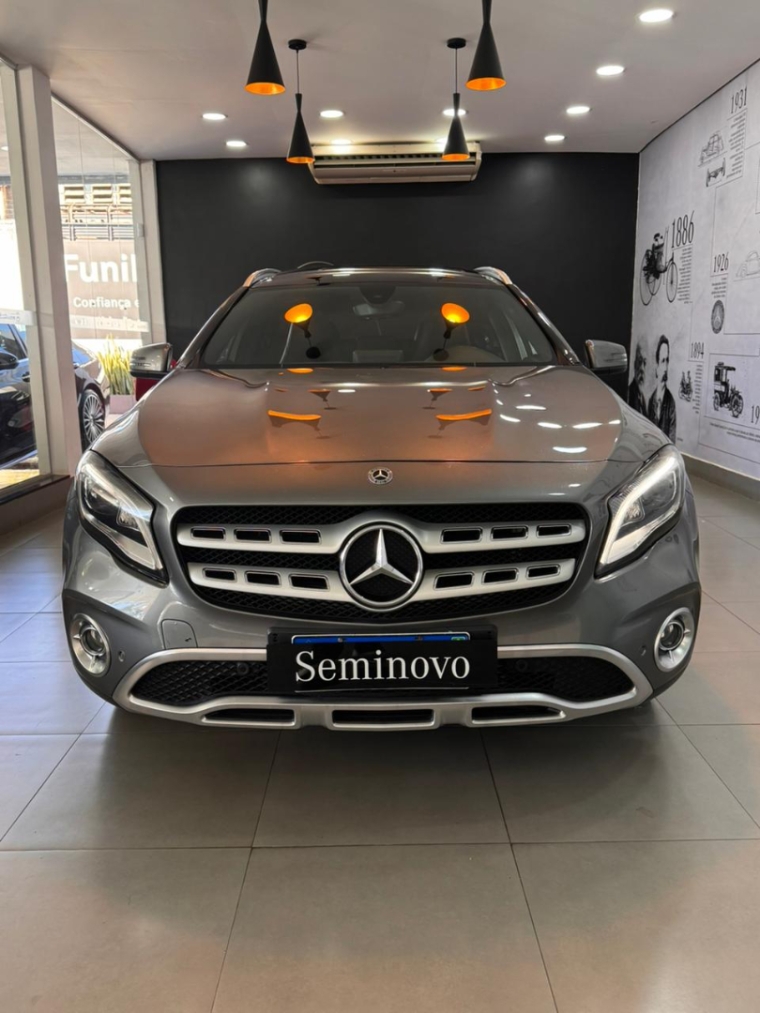 mercedes-benz gla 200 1.6 cgi flex enduro 7g-dct 4p automatico 20186