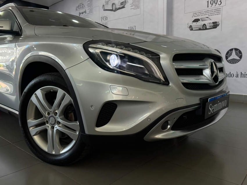 mercedes-benz gla 200 1.6 cgi enduro 16v turbo flex 4p automatico 20171