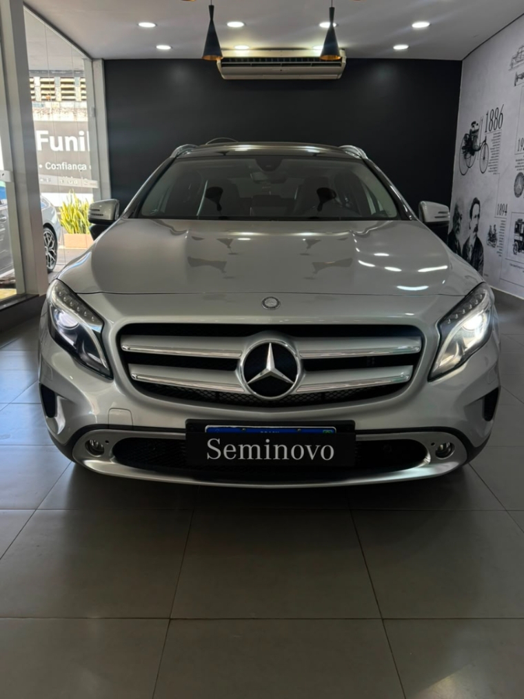 mercedes-benz gla 200 1.6 cgi enduro 16v turbo flex 4p automatico 20172