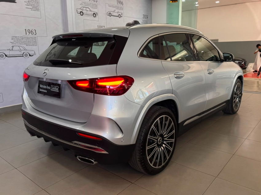 mercedes-benz gla 200 1.3 mhev amg line 7g-dct hibrido 4p automatico 20241