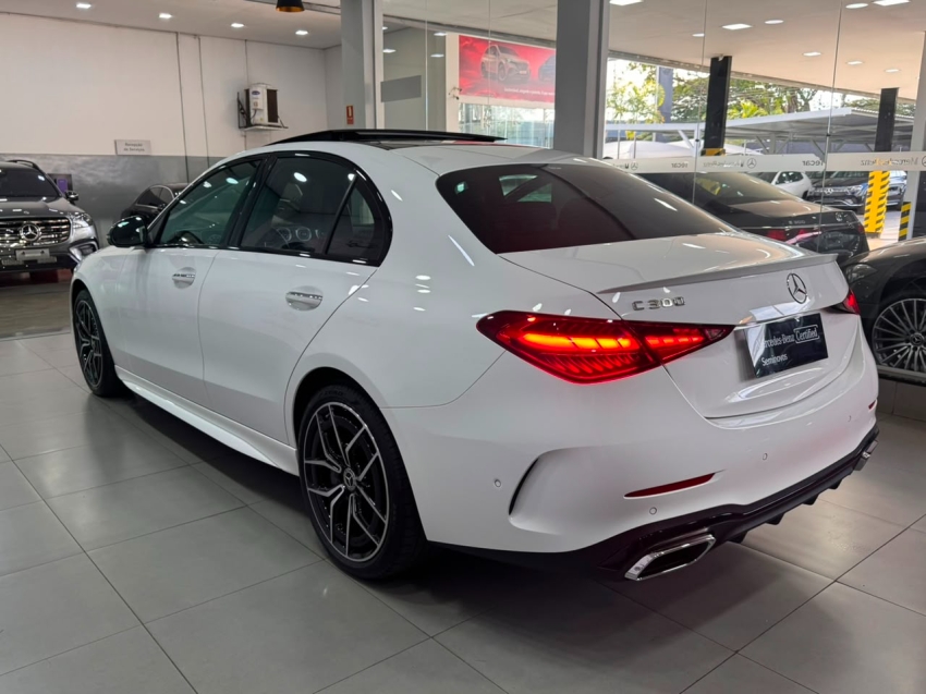 mercedes-benz c 300 2.0 eq boost hibrido amg line 9g-tronic 4p automatico 20253