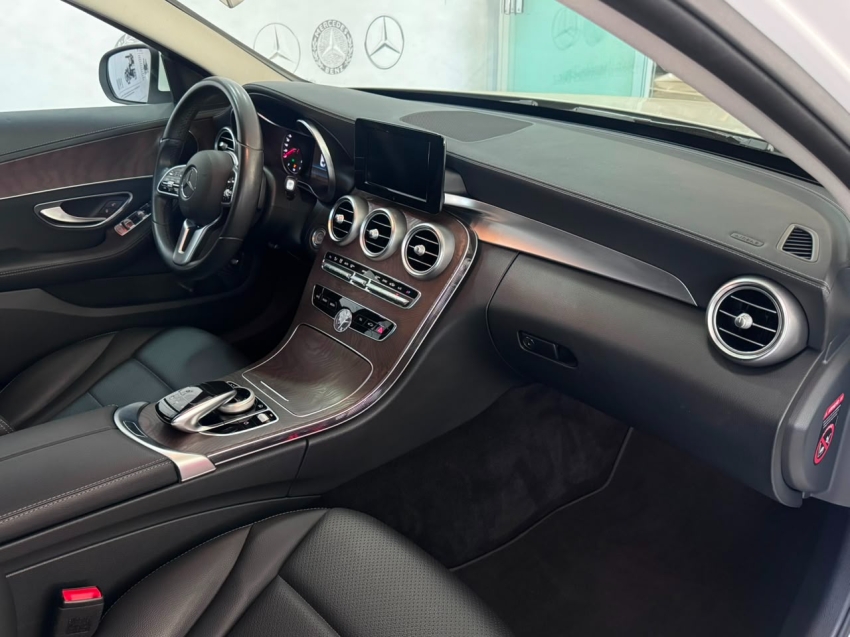 mercedes-benz c 180 1.6 cgi flex exclusive 9g-tronic 4p automatico 20198