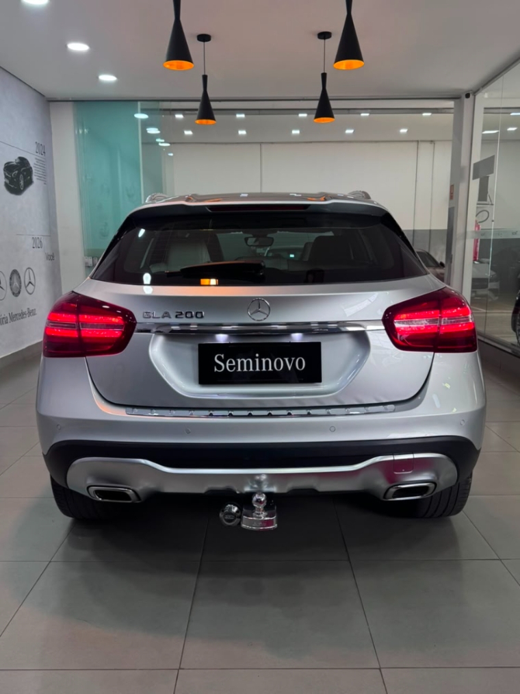 mercedes-benz gla 200 1.6 cgi flex advance 7g-dct 4p automatico 20192