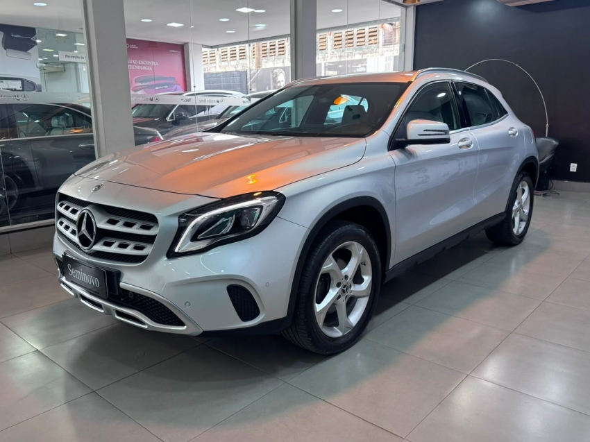 mercedes-benz gla 200 1.6 cgi flex advance 7g-dct 4p automatico 20194